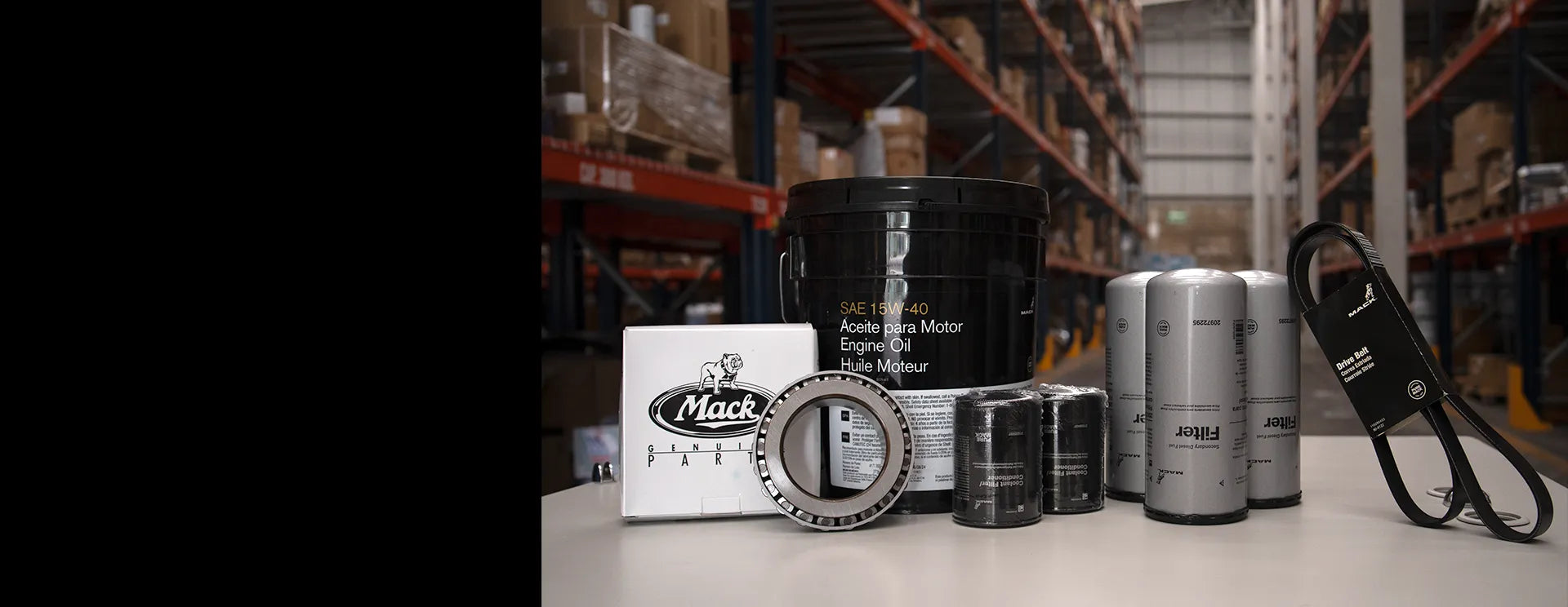 Refacciones y repuestos originales para tractocamión de marcas premium.