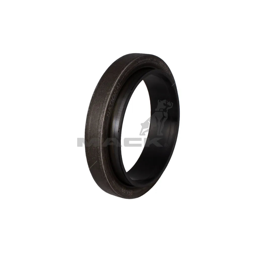 Retén diferencial Mack 27KH116